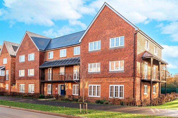 2 Bedroom Apartment For Sale In Franklin Gardens, Didcot, Oxfordshire, OX11