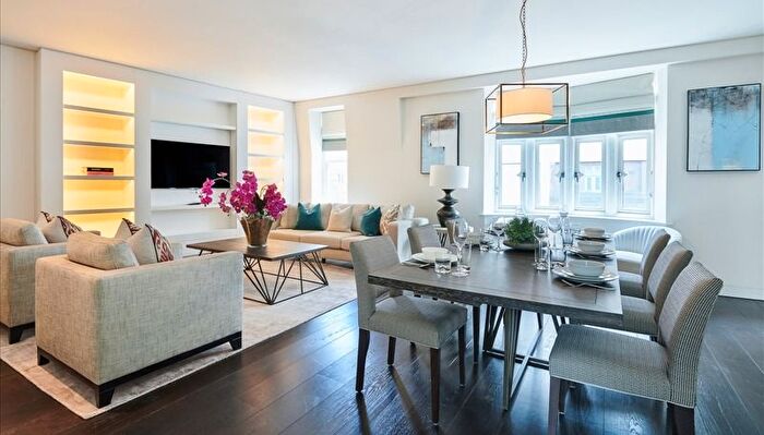 1 Bedroom Flat To Rent In Duke Street, Mayfair, W1K