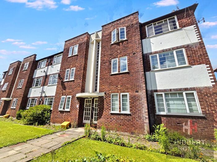 1 Bedroom Flat For Sale In Springfield Road, Sale, M33