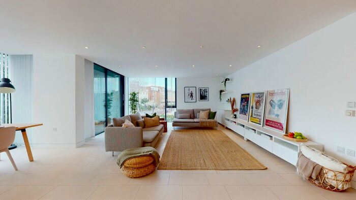 3 Bedroom Flat To Rent In Oval Road, London, NW1