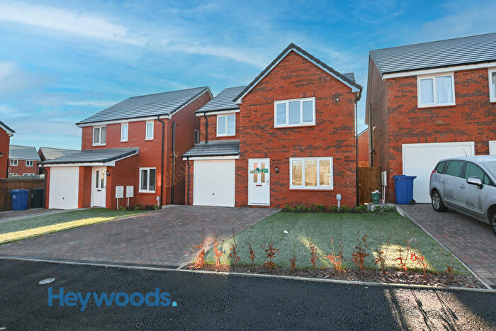 4 Bedroom Detached House To Rent In Rosemary Hill, Newcastle, Staffordshire, ST5
