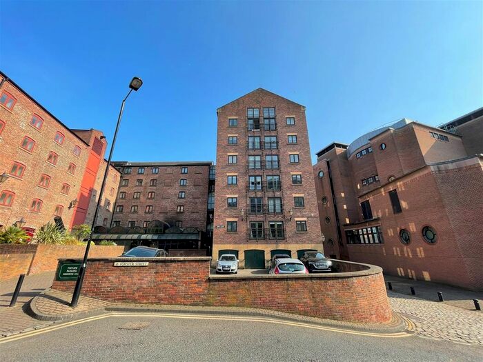 1 Bedroom Flat To Rent In Love Lane, Newcastle Quayside, Newcastle Upon Tyne, NE1