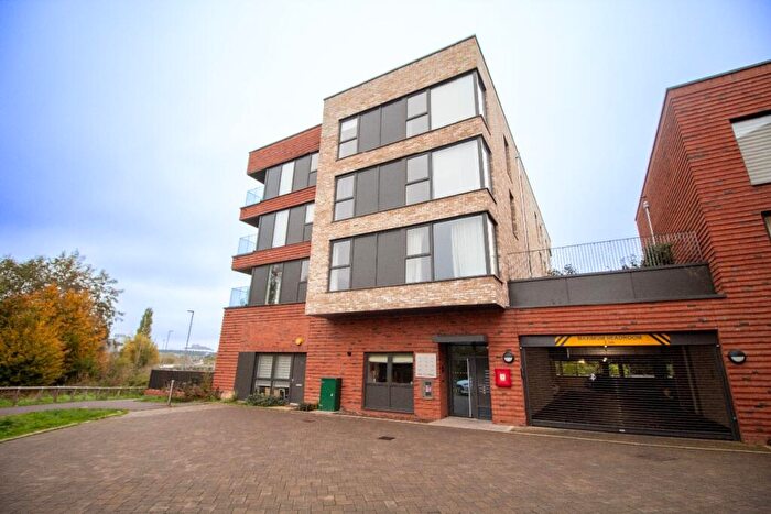 2 Bedroom Apartment To Rent In Poulter Walk, Trumpington, Cambridge, CB2