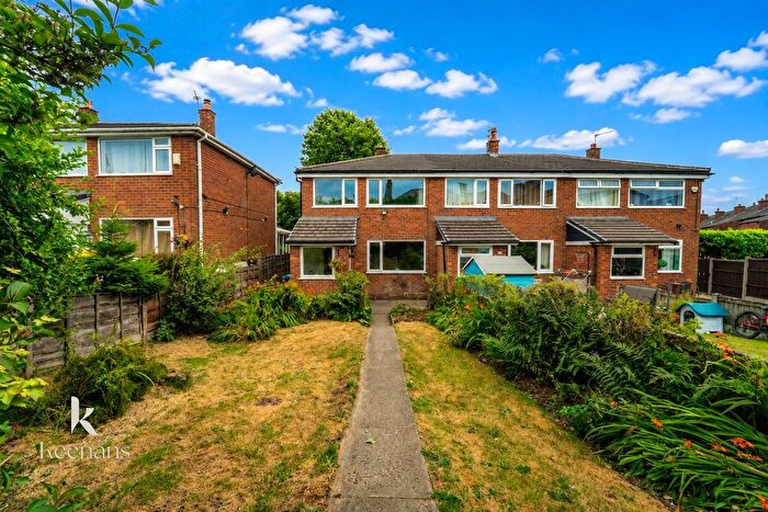 3 Bedroom End Of Terrace House For Sale In Andrew Close, Greenmount, BL8