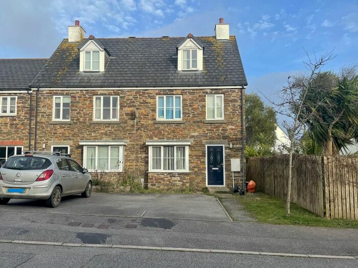 3 Bedroom End Of Terrace House To Rent In Poltair Road, Penryn, TR10