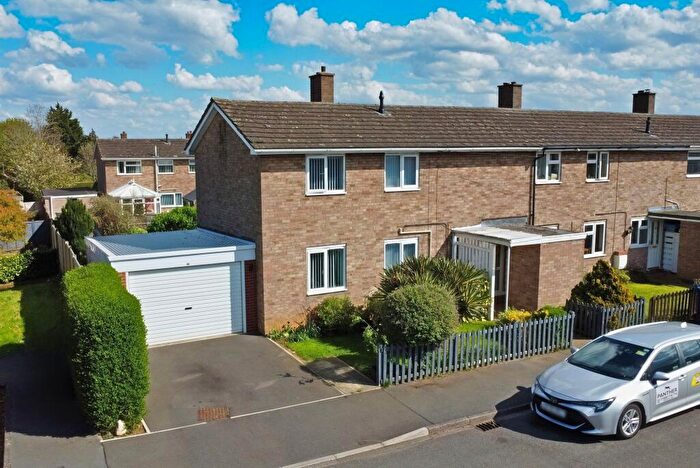 3 Bedroom End Of Terrace House For Sale In Kings Road, Eaton Socon, PE19