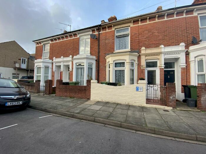 4 Bedroom House To Rent In Mafeking Road, Southsea, PO4
