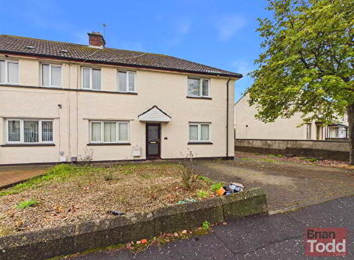 2 Bedroom Apartments For Sale In Ballycraigy Ring, Larne, BT40