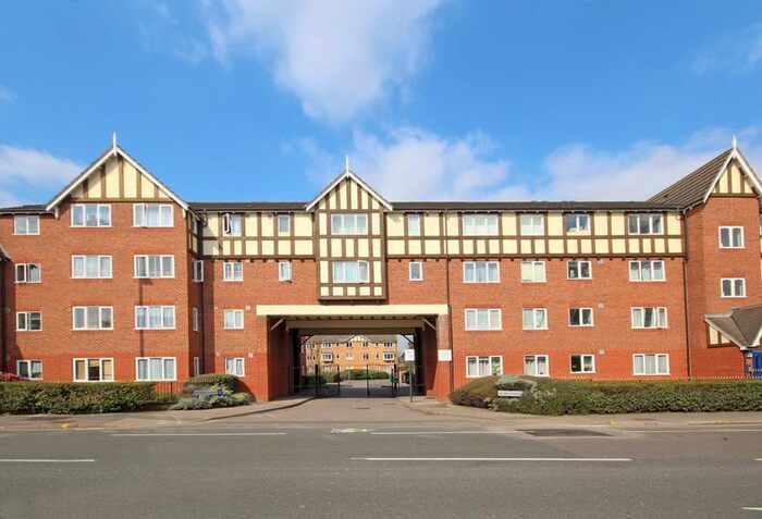 1 Bedroom Flat To Rent In Richens Close, Hounslow, TW3