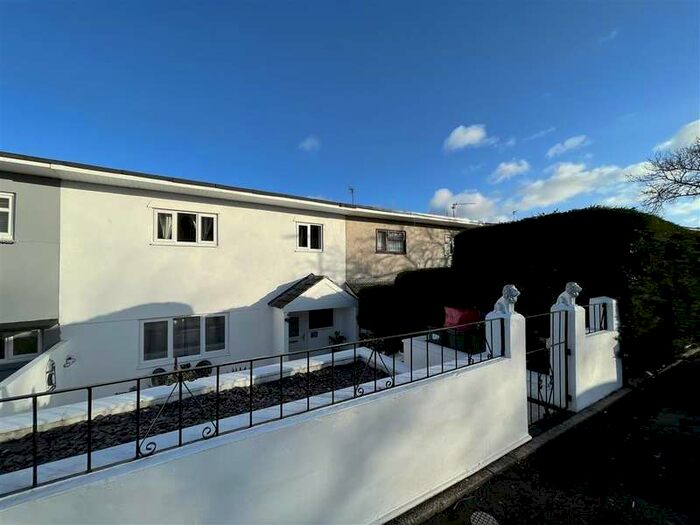 3 Bedroom Semi-Detached House To Rent In Heather Road, Newport, NP19