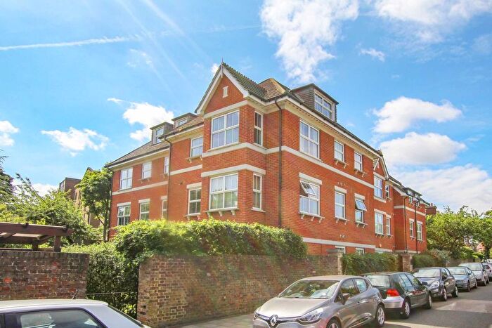 1 Bedroom Flat To Rent In Daysbrook Road, London, SW2