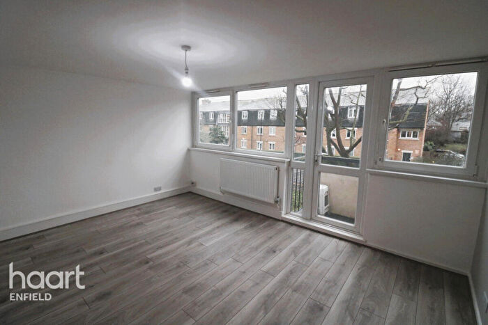 2 Bedroom Flat To Rent In Boyton Road, London, N8