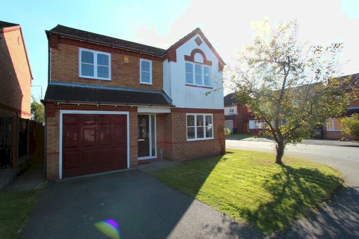 4 Bedroom Detached House To Rent In Gowan Close, Chilwell, NG9