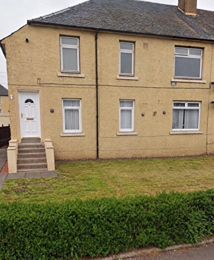 3 Bedroom Flat To Rent In Gartmorn Road, Sauchie, Alloa, FK10