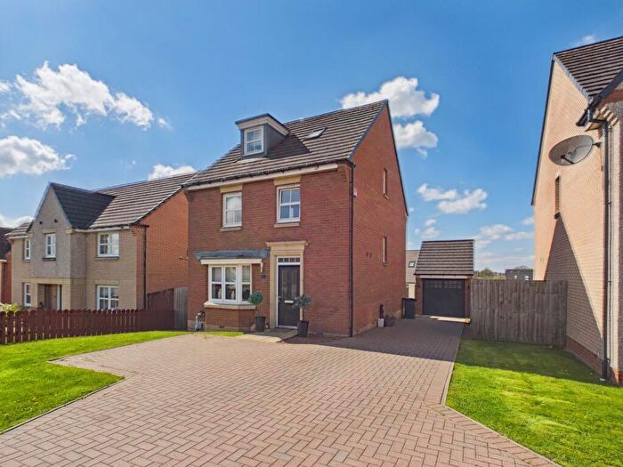 4 Bedroom Detached House For Sale In Merrystown Drive, Coatbridge, ML5