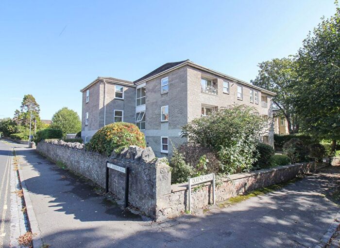 2 Bedroom Flat For Sale In Queens Road, Weston-Super-Mare, BS23