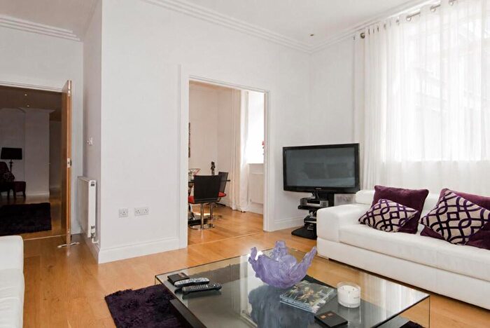 2 Bedroom Apartment To Rent In St. Johns Wood Road, St John's Wood, London, NW8