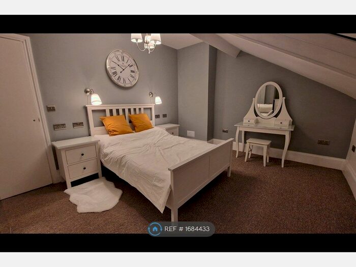 1 Bedroom Flat To Rent In Princes Avenue, Hull, HU5