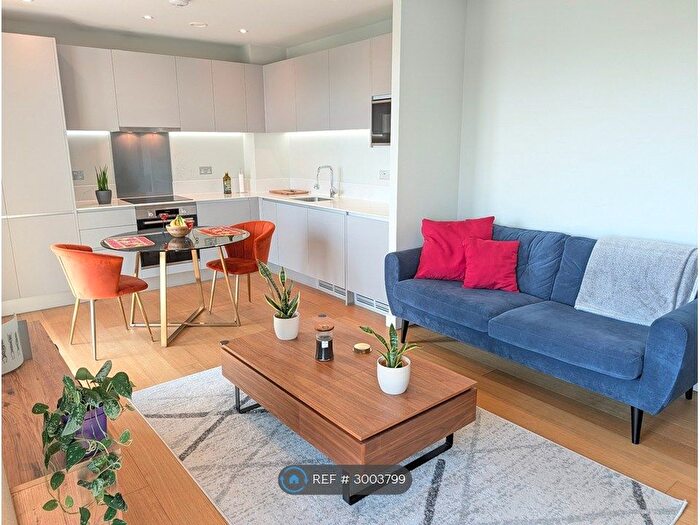 1 Bedroom Flat To Rent In Ferry Lane, London, N17