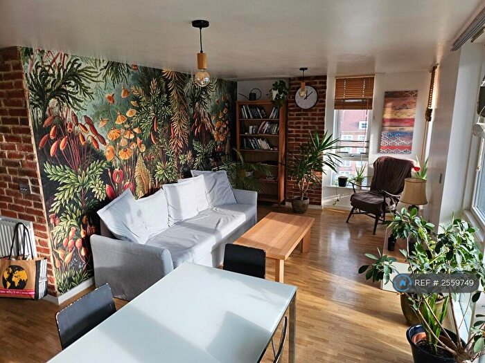 2 Bedroom Flat To Rent In Sedgwick Street, London, E9