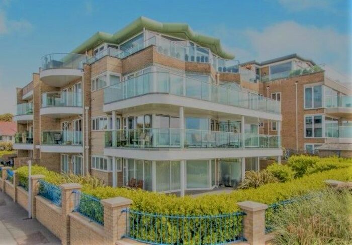 2 Bedroom Flat To Rent In Studland View, Montague Road, Bournemouth BH5