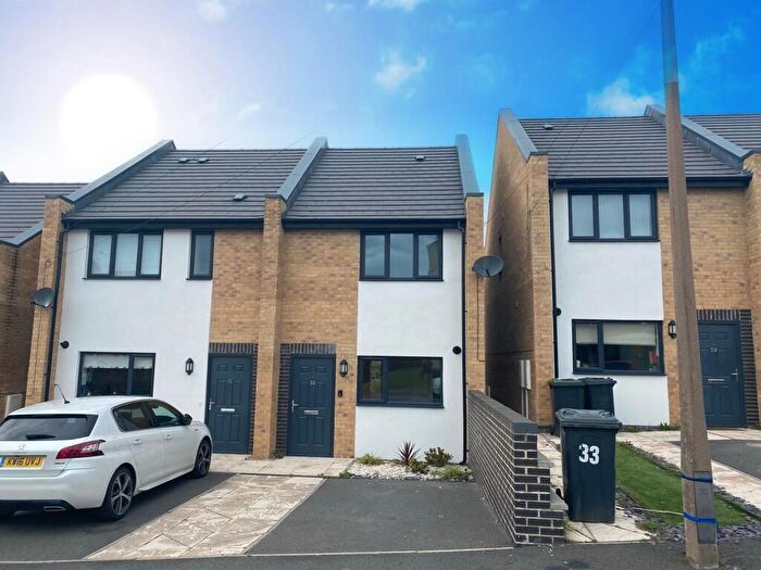 2 Bedroom House To Rent In Great Northern Road, Eastwood, Nottingham, NG16