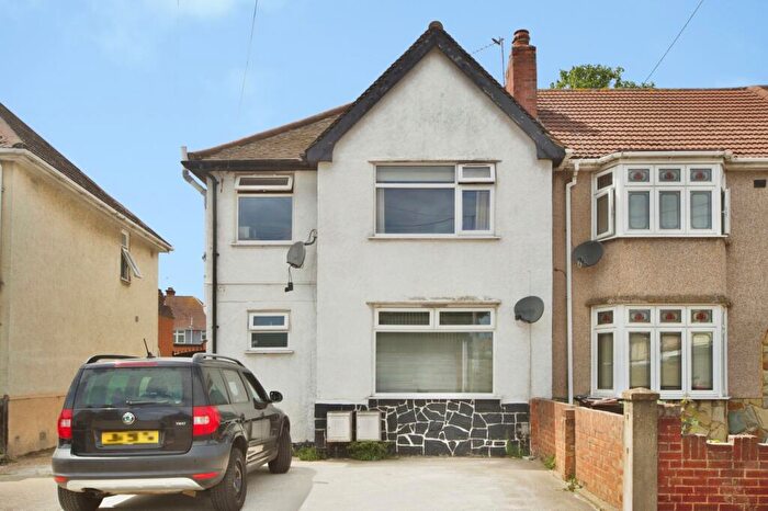 1 Bedroom Maisonette For Sale In Crosby Road, Dagenham, RM10