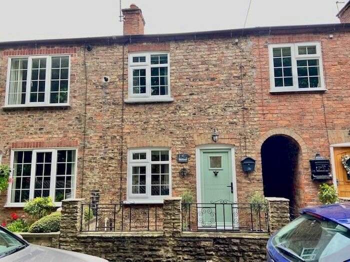 2 Bedroom Cottage To Rent In Crowtree Lane, Louth, LN11