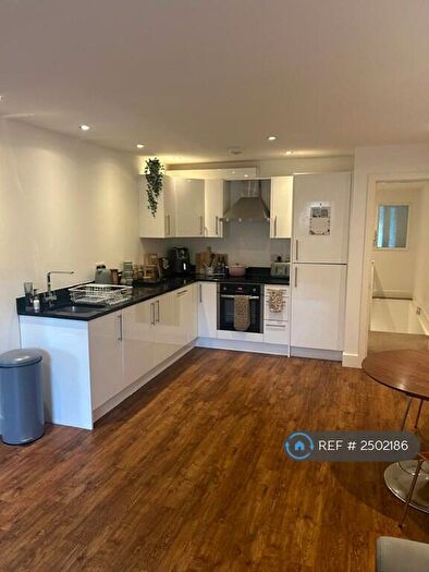 2 Bedroom Flat To Rent In Clyde Rd, Manchester, M20