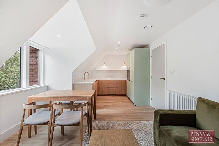 2 Bedroom Flat To Rent In North Street, Osney Island, OX2