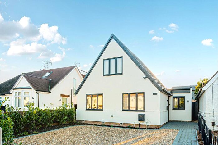5 Bedroom Detached House For Sale In Scotland Bridge Road, New Haw, Addlestone, Surrey, KT15