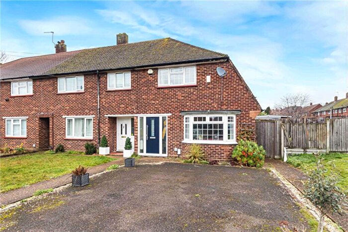 2 Bedroom End Of Terrace House For Sale In Elizabeth Way, St Mary Cray, Kent, BR5