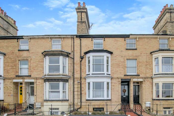 1 Bedroom Apartment To Rent In Marine Parade Lowestoft, NR33