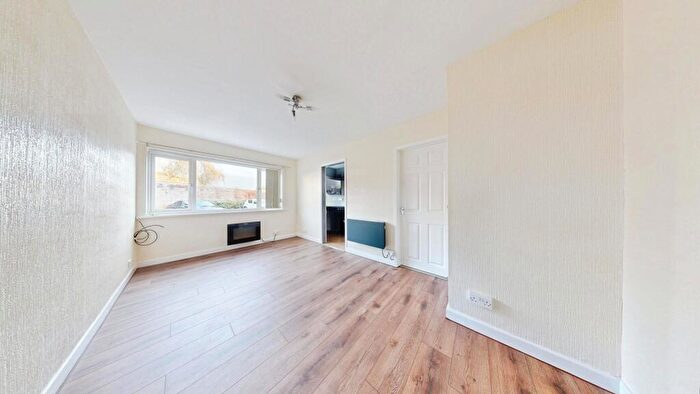 1 Bedroom Flat To Rent In Penlline Road, Whitchurch, Cardiff, CF14