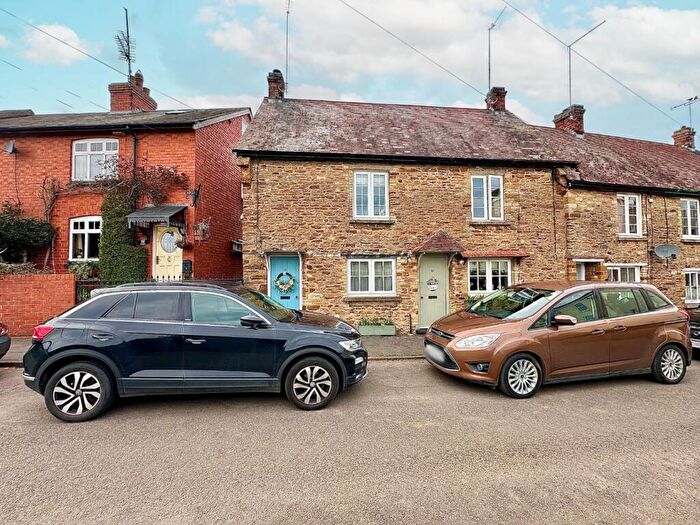 2 Bedroom Cottage For Sale In Green Street, Milton Malsor, Northamptonshire, NN7