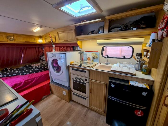 Studio To Rent In Beechcroft Avenue, London, NW11