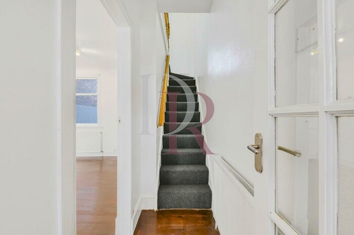 3 Bedroom House To Rent In Mafeking Road, West Ham, E16