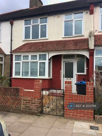 3 Bedroom Terraced House To Rent In Hill Road, Mitcham/ Tooting Borders, CR4