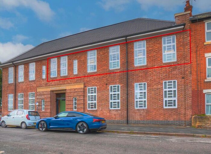 3 Bedroom Flat To Rent In Mundella House, Green Street, Nottingham, Nottinghamshire, NG2