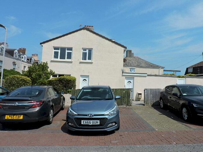 2 Bedroom Flat To Rent In Charlotte Street, Devonport, Plymouth, PL2