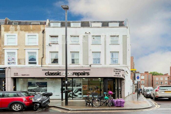 Flat To Rent In Brecknock Road, N7