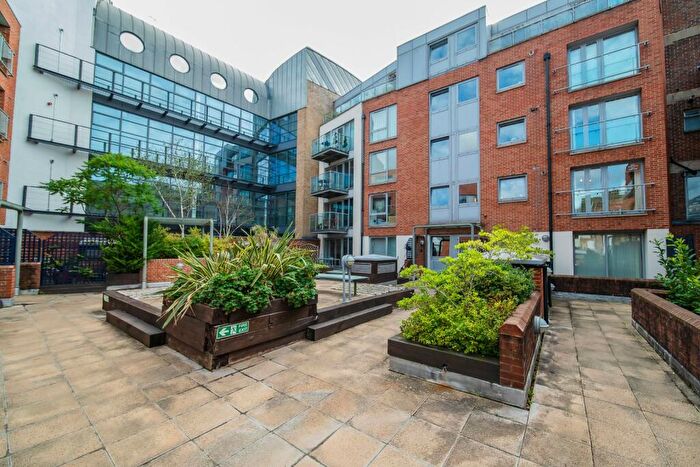 2 Bedroom Flat To Rent In Britton Street, Clerkenwell, EC1M
