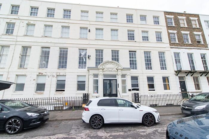 1 Bedroom Flat To Rent In Fort Paragon, Margate, CT9