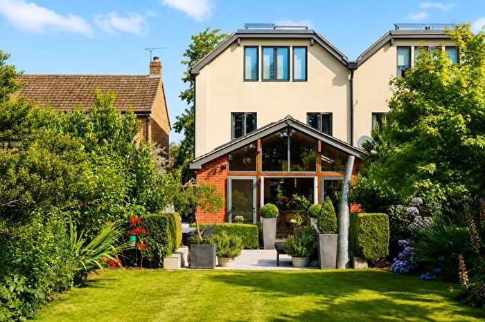 5 Bedroom Semi-Detached House For Sale In Blandford Avenue, Oxford, OX2