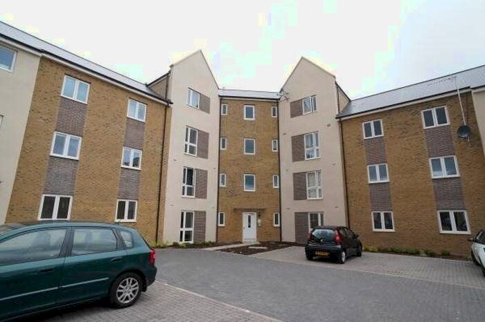 2 Bedroom Flat To Rent In Goosefoot, Lyde Green, Bristol, BS16
