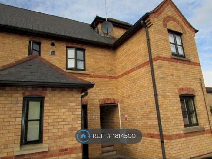 2 Bedroom Flat To Rent In Henry Court, Peterborough, PE1