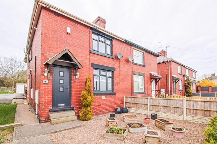3 Bedroom Semi Detached House For Sale In Castle View, Dodworth, Barnsley, S75