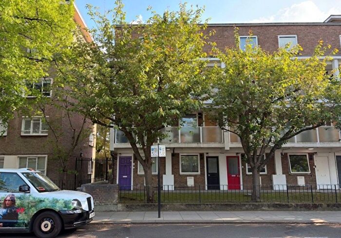 1 Bedroom Flat For Sale In Flat, Elsie Lane Court, Westbourne Park Villas, Paddington, London, W2