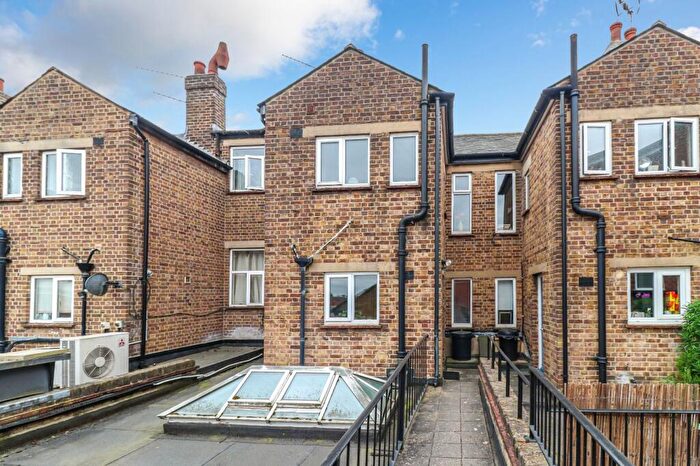 3 Bedroom Maisonette For Sale In The Highway, Beaconsfield, Buckinghamshire, HP9