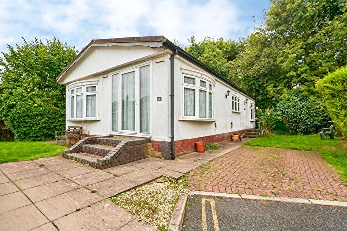 2 Bedroom Park Home For Sale In Oxley Moor Road, Oxley, Wolverhampton, WV10